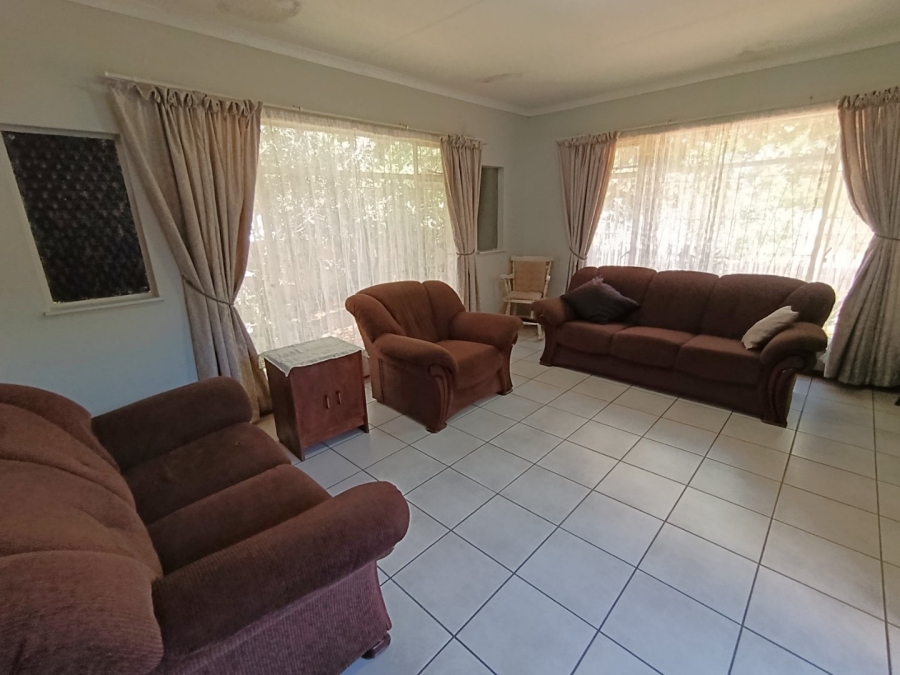 3 Bedroom Property for Sale in Uitsig Free State